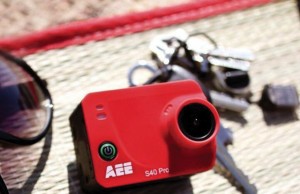 AEE-S40-Pro-red-lifestyle