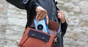 Lomo-Instant-Camera-Bag-thumb