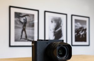 Leica-Q2-Monochrom-lifestyle