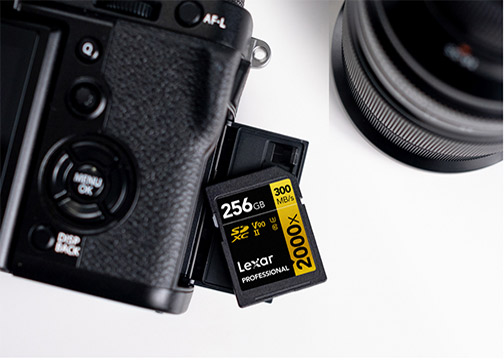 Lexar-Pro-200x-256GB-SDXC-Gold