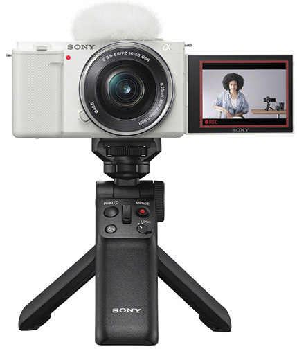 vlogging cameras Canon-PowerShot-G7-X-Mark-III-Silver-LCD
