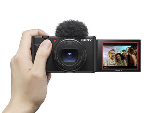 Sony ZV-1 II_front_selfie_black