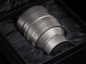 Leica-Noctilux-M-50-F0.95-Asph-Titan-in-case