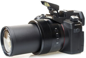 super-zoom cameras long-zoom-bridge-camera-Panasonic-Lumix-DC-FZ1000-II