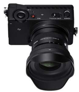 Sigma-10-18mm-F2.8-DC-DN-C-on-camera