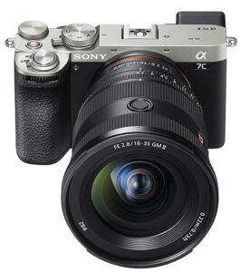 Sony-Alpha-7C-II-wSEL1635GM_front_top