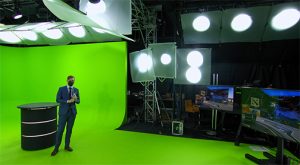 Pixotope-fly--virtual-studio