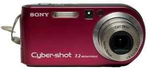 Sony-Cyber-shot-P200-red